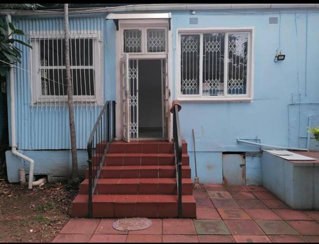 2 BEDROOM HOUSE TO LET IN GLENWOOD